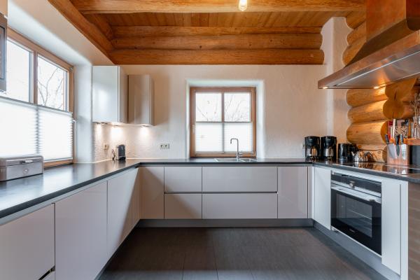 Authentiek boomstammenhuis voor 19 personen met sauna in Mauterndorf - thumbnail 4