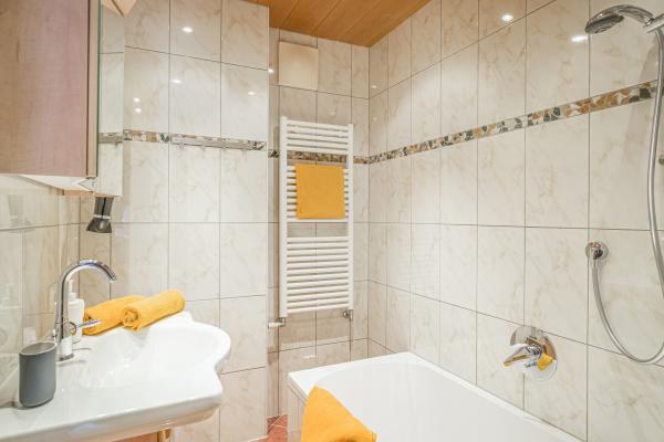 Appartement op 1150m met panoramisch uitzicht over de Kitzbüheler Alpen - thumbnail 2