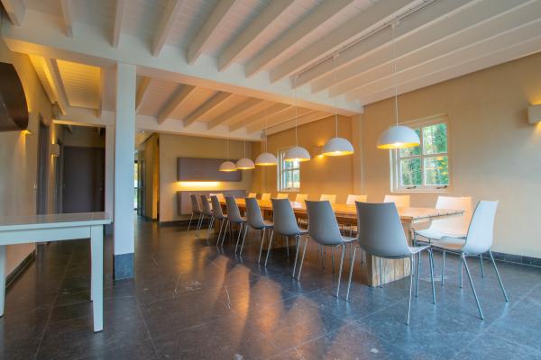 Vrijstaand vakantiehuis aan de bosrand in Ulvenhout voor 8 personen - thumbnail 6