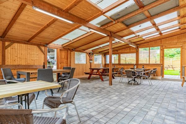 Groepshuis voor 40 personen met Biergarten op 50 meter van de skilift in Itter - thumbnail 5