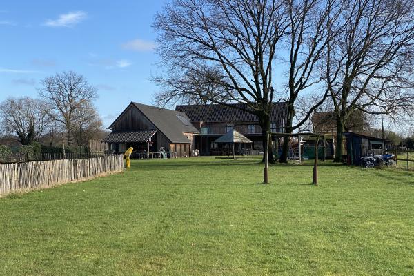 Vrijstaand vakantiehuis in Arendonk voor 12 personen met grote tuin - thumbnail 1