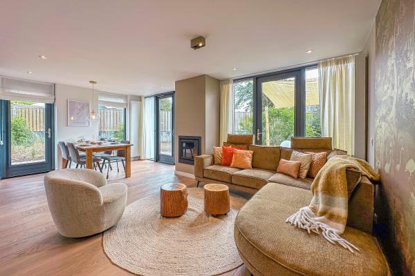 Luxe vakantiewoning met sauna en tuin op rustig park in Egmond - thumbnail 4