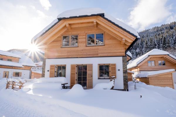 Vrijstaand chalet in Donnersbachwald direct aan de piste - thumbnail 1