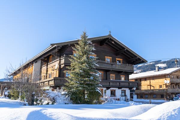 Centraal gelegen appartement in Brixen im Thale vlak bij de piste - thumbnail 6
