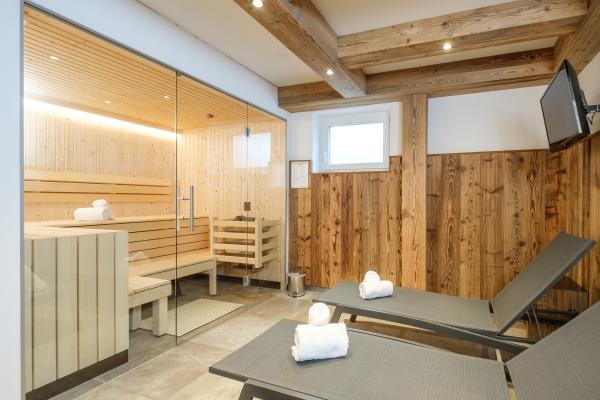 Chalet voor 24 personen met wellness direct aan de skipiste in Mühlbach - thumbnail 5