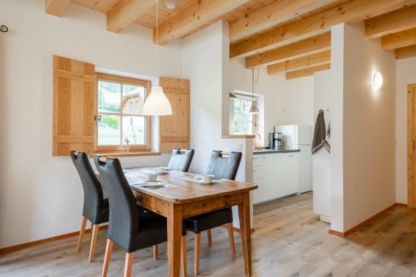 Knus chalet voor 4 personen in Mauterndorf, direct aan de skipiste - thumbnail 6