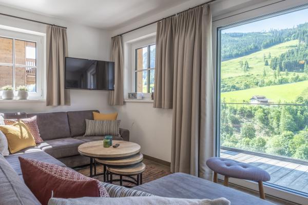 Luxe vrijstaand chalet met sauna, 350m van de skilift in Mühlbach - thumbnail 3