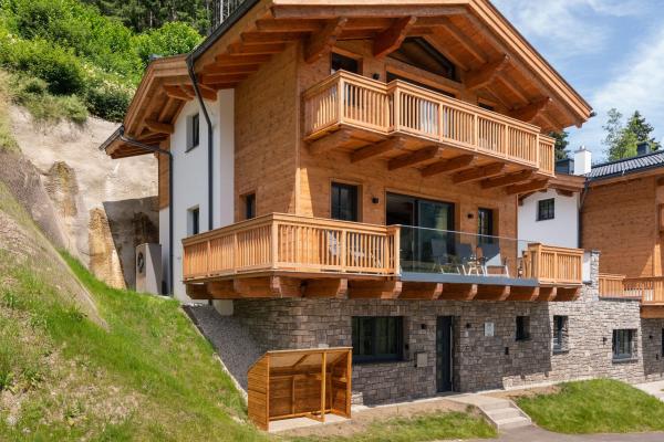 Luxe vrijstaand chalet met sauna, 350m van de skilift in Mühlbach - thumbnail 1