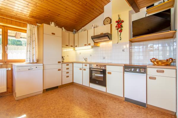 Vrijstaand chalet in Bürserberg met panoramisch bergzicht op 1000m hoogte - thumbnail 3