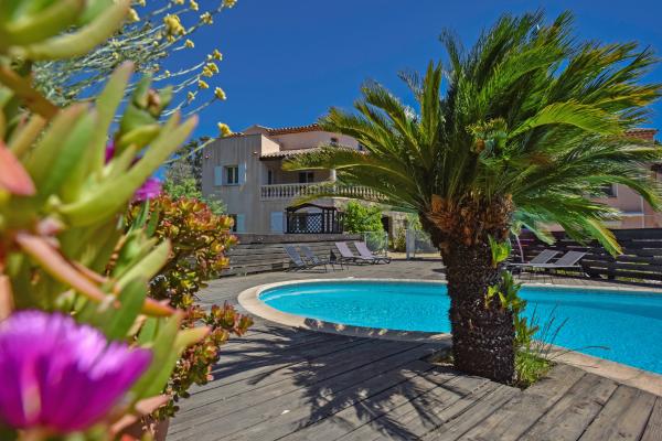Vrijstaand vakantiehuis met privézwembad nabij Sainte Maxime en de Côte d'Azur - thumbnail 4