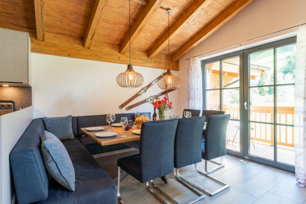 Op 800 m van de piste: Ruim vrijstaand chalet in Wald im Pinzgau · 10 pers. - thumbnail 4