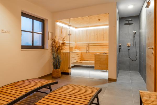 Op 800 m van de piste: Ruim vrijstaand chalet in Wald im Pinzgau · 10 pers. - thumbnail 3