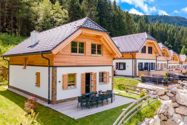 Vrijstaand chalet met sauna op 50 meter van de skilift in Donnersbachwald - thumbnail 1