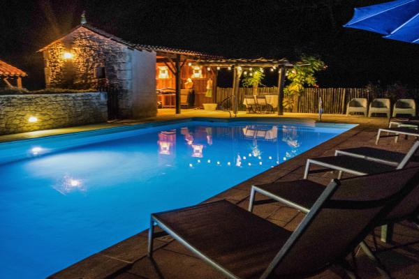 Landhuis voor 18 personen met privézwembad in Issac, Dordogne - thumbnail 2
