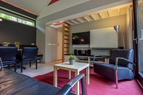 Luxe groepsaccommodatie met sauna in het bos van Haaren, 16 personen - thumbnail 4