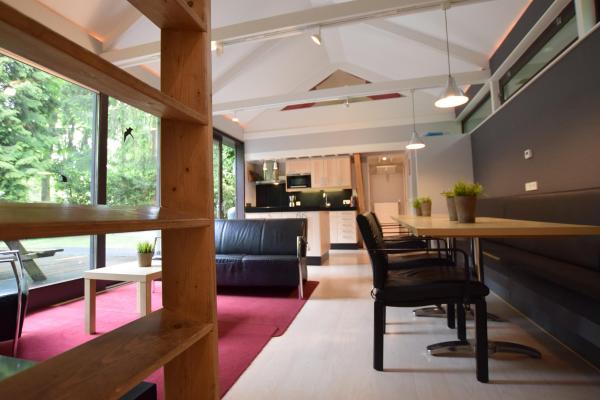 Luxe groepsaccommodatie met sauna in het bos van Haaren, 16 personen - thumbnail 5