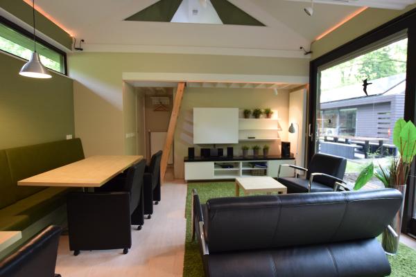 Luxe groepsaccommodatie met sauna in het bos van Haaren, 16 personen - thumbnail 6