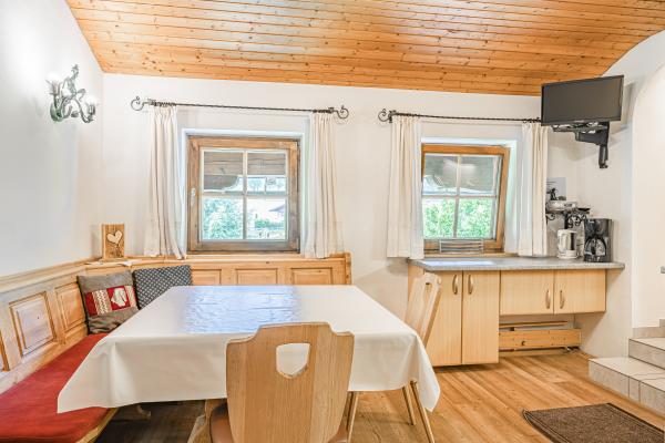 Ruim appartement voor 14 personen aan de piste in Brixen im Thale - thumbnail 3