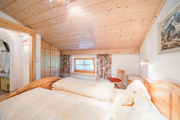 Ruim appartement voor 14 personen aan de piste in Brixen im Thale - thumbnail 4