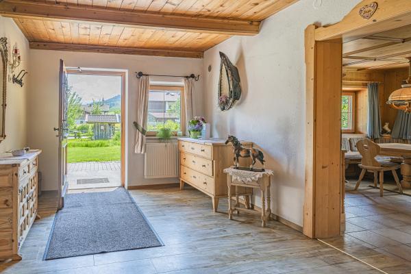Ruim vakantiehuis voor 27 personen bij de piste in Brixen im Thale - thumbnail 2