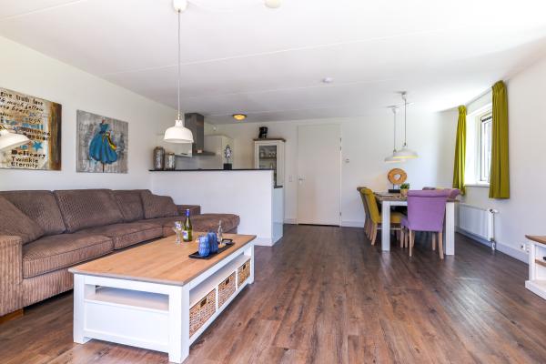 6-persoons appartement aan het meer in Uitgeest met eigen steiger - thumbnail 5