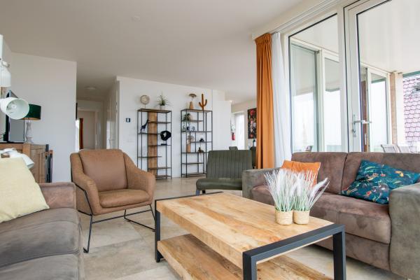 Appartement met panoramisch zeezicht en balkon in hartje Egmond aan Zee - thumbnail 5