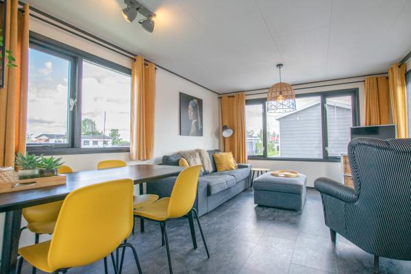 Chalet aan het water met aanlegsteiger in Breukelen, 33m², 2 slaapkamers - thumbnail 5