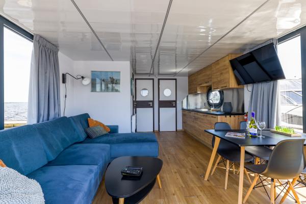 Unieke huisboot met panoramisch dakterras aan het Uitgeestermeer - thumbnail 4