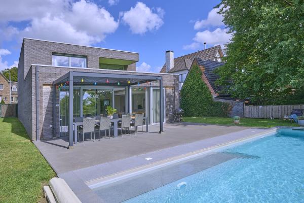 Ruim vakantiehuis voor 8 personen met grote tuin in Tongeren - thumbnail 1
