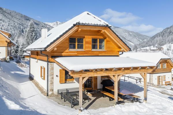 Aan de piste: Vrijstaand chalet in Donnersbachwald voor 10 personen · 130 m² - thumbnail 1