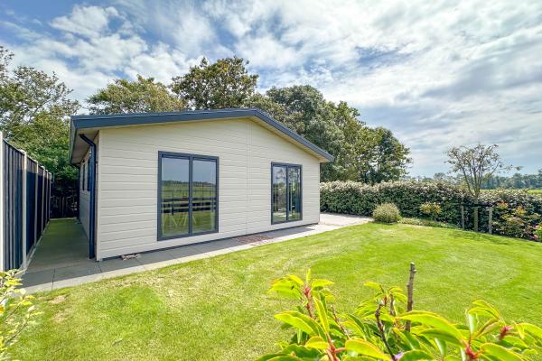 Rustig chalet met weids uitzicht, strand op 7 km in Heiloo - thumbnail 2