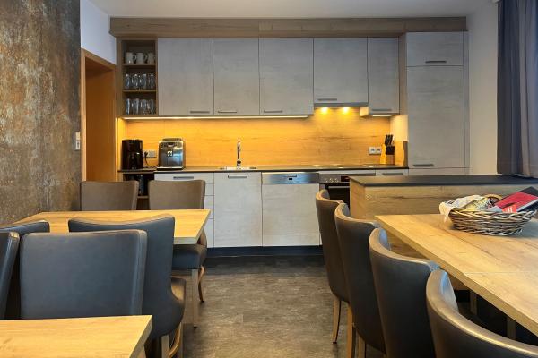Ruim chalet voor 20 personen met sauna, direct aan de piste in Grossarl - thumbnail 2