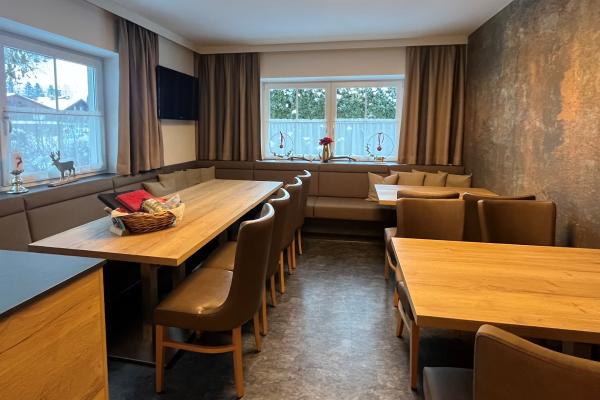 Ruim chalet voor 20 personen met sauna, direct aan de piste in Grossarl - thumbnail 4