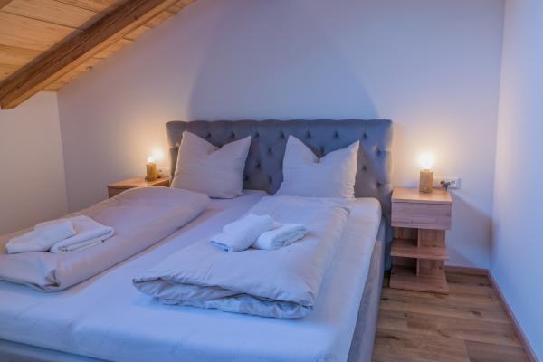 Ruime loft op Tiroler boerderij met panoramisch uitzicht aan de piste - thumbnail 4