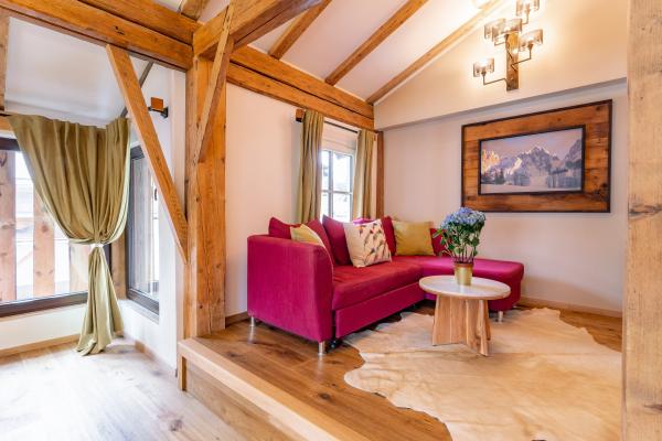 Artistiek groepshuis voor 26 personen met sauna, 150m van de piste - thumbnail 2