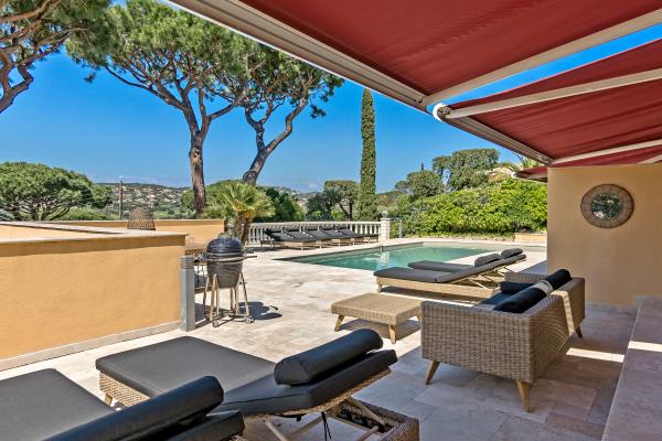Villa met privézwembad bij golfbaan en strand in Sainte-Maxime - thumbnail 1