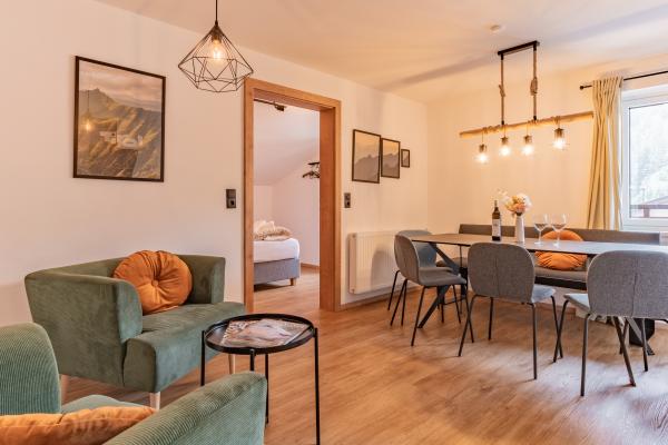 Aan de piste: Ruim appartement voor 7 personen in Hopfgarten im Brixental - thumbnail 1