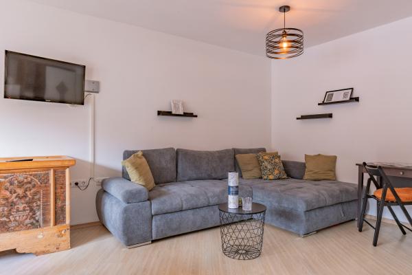 Vrijstaand appartement in centrum Hopfgarten im Brixental - thumbnail 2