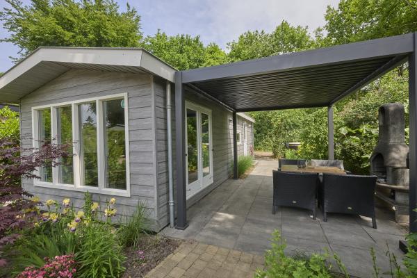 Romantisch chalet met sauna en hottub midden op de Veluwe - thumbnail 1
