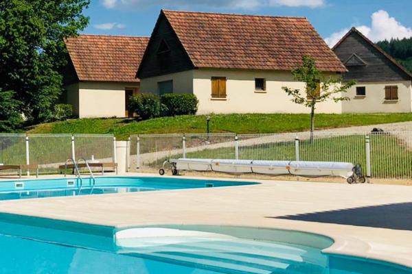 Vrijstaand vakantiehuis voor 6 personen in Lacapelle Marival · 130 m² - thumbnail 1