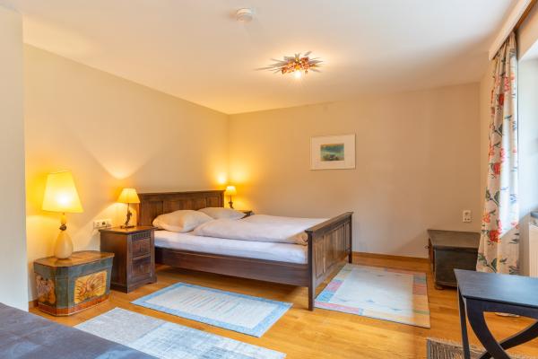 Ruim appartement in Kitzbühel met zonneterras en uitzicht op de Hahnenkamm - thumbnail 6