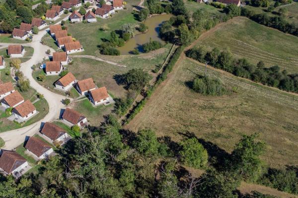Vrijstaand vakantiehuis voor 8 personen in Lacapelle Marival · 130 m² - thumbnail 5