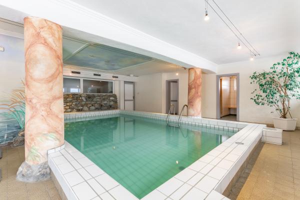 Op 1,5 km van de piste: Rustgevend appartement in Goldegg - thumbnail 6