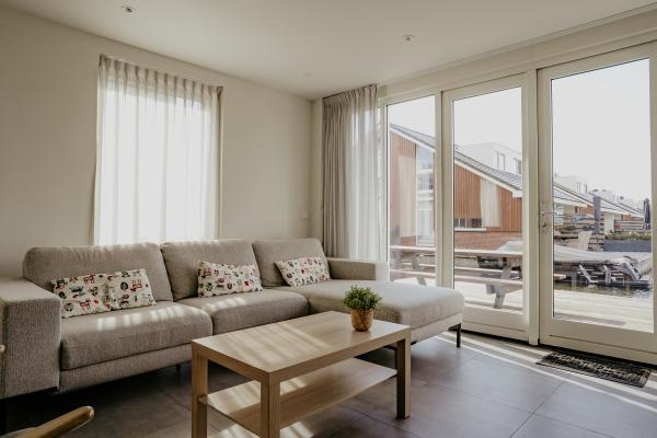 Luxe gelijkvloers appartement met waterterras in hartje Uitgeest - thumbnail 5