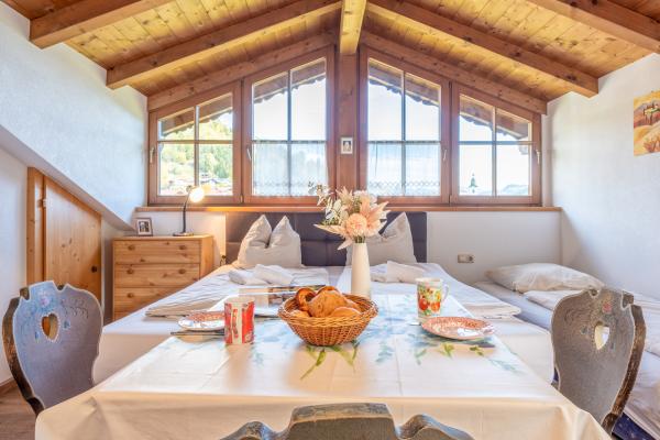 Aan de piste: Centraal appartement in Brixen im Thale - thumbnail 3