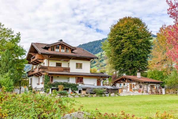 Appartement voor 7 personen aan de piste in Brixen im Thale - thumbnail 1
