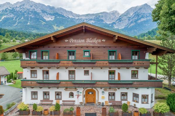 Rustiek Tirools pension voor 26 gasten, 300m van de skilift in Scheffau - thumbnail 3