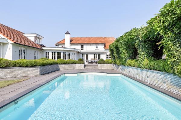 Luxe villa met zwembad, whirlpool en uitzicht op molen in Moergestel - thumbnail 1