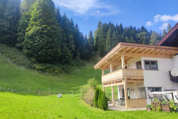 5-persoons modern appartement aan de piste in Kirchberg in Tirol - thumbnail 1