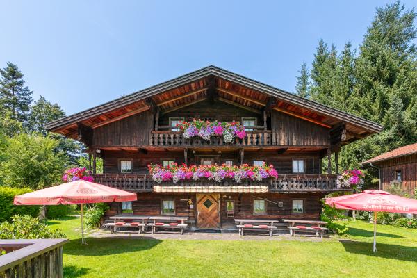 Authentieke 400 jaar oude Tiroler boerderij voor 20 personen aan de skipiste - thumbnail 1